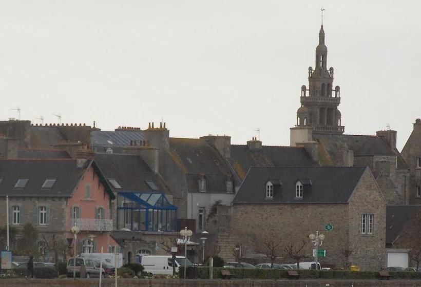 فندق Regina Roscoff