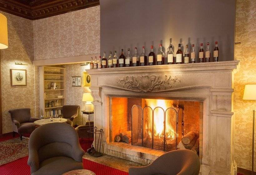 Отель Hôtel & Restaurant Le Relais D Aumale