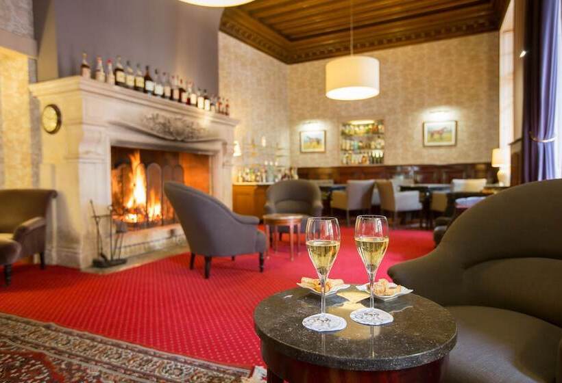 Отель Hôtel & Restaurant Le Relais D Aumale