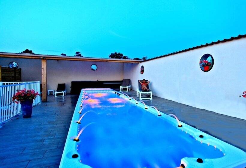 호텔 Restaurant Logis Le Tropicana