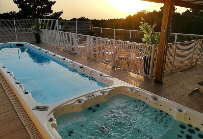 호텔 Restaurant Logis Le Tropicana