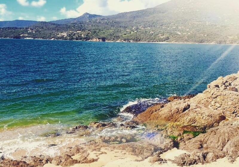 Отель Roc E Mare