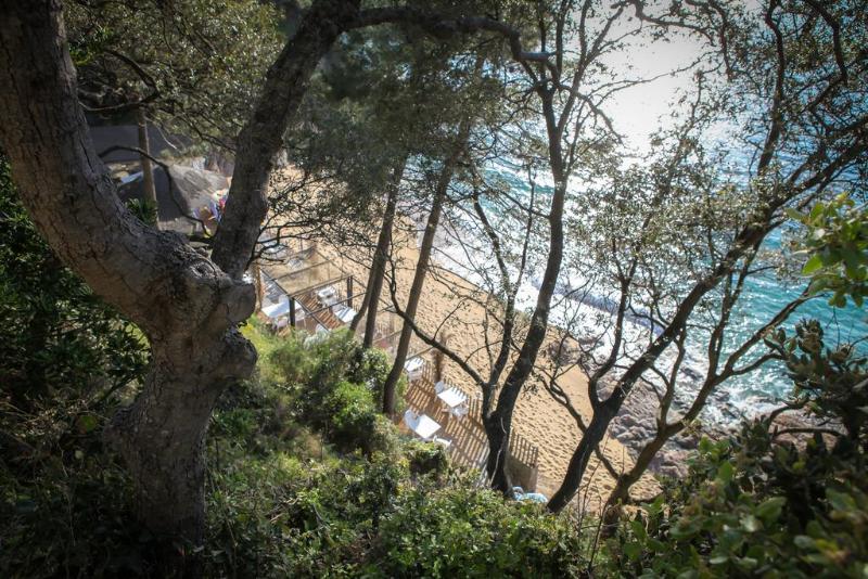 Отель Roc E Mare