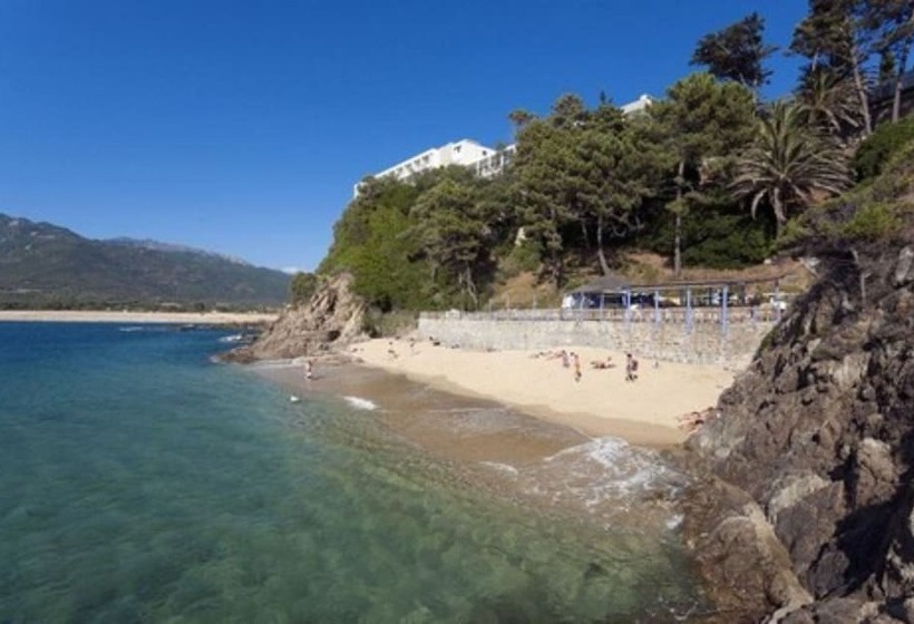 Отель Roc E Mare