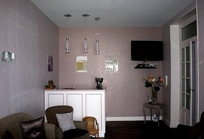 فندق Roche De Vic