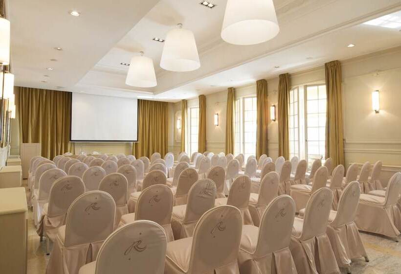 호텔 Royal Riviera