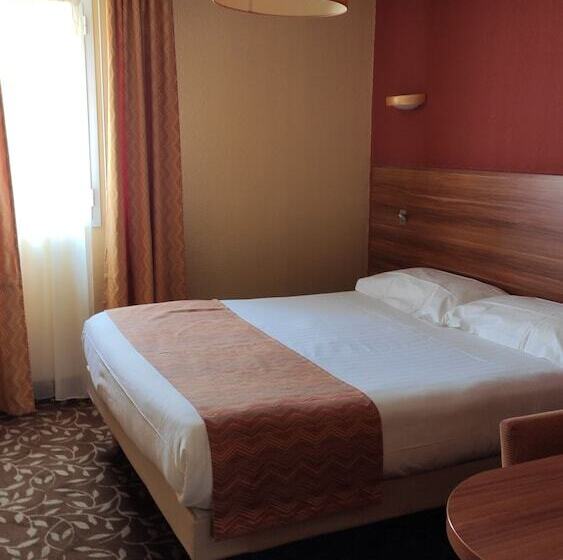 هتل Résidence Share Inn