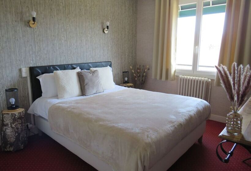 فندق Logis Hôtel Saint Cyr