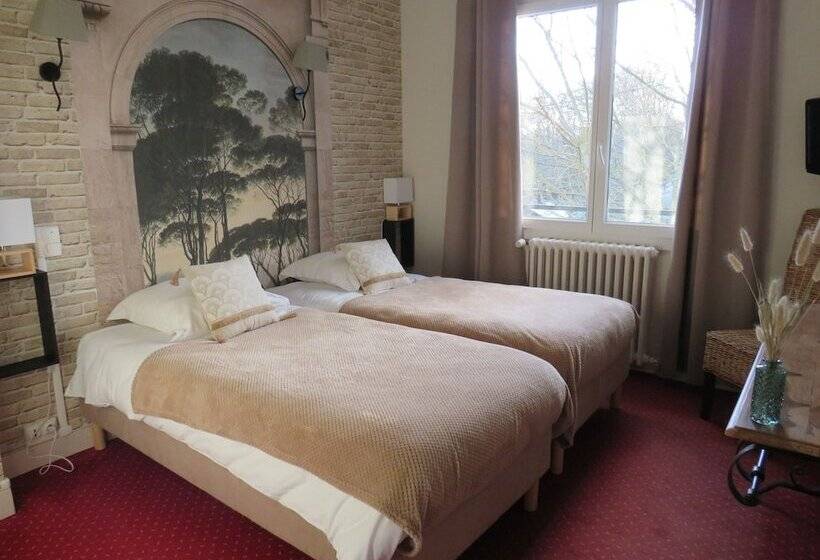 فندق Logis Hôtel Saint Cyr