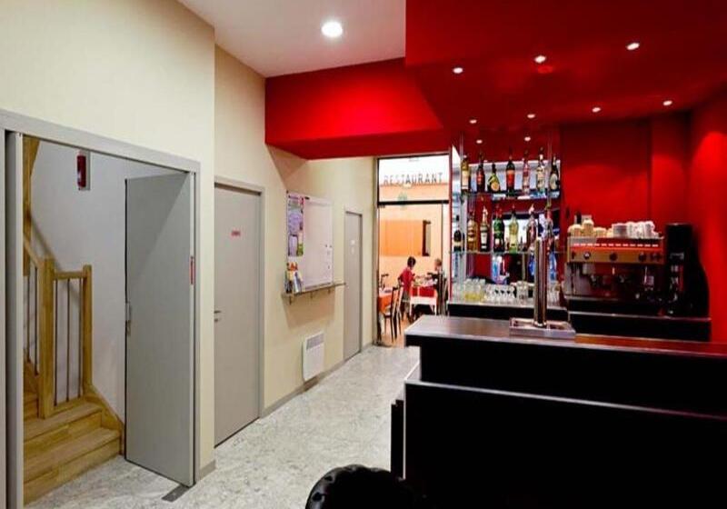 هتل Saint Etienne