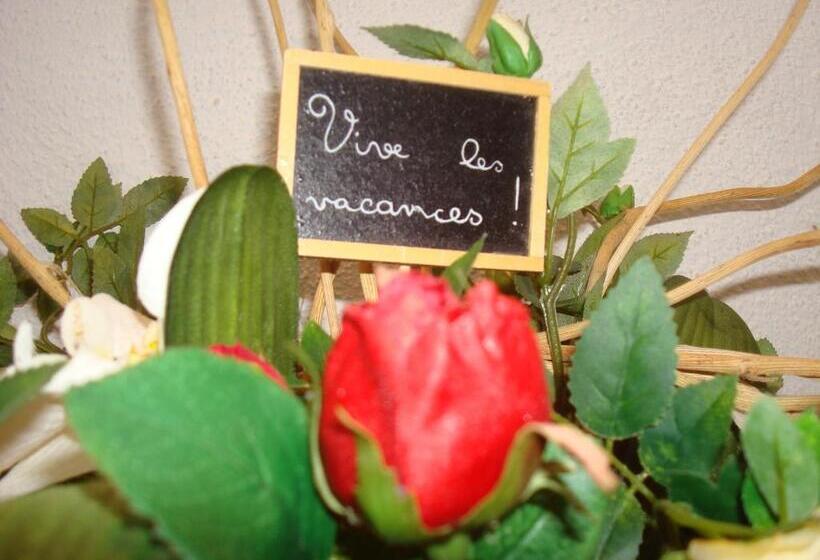 Отель Saint Jacques