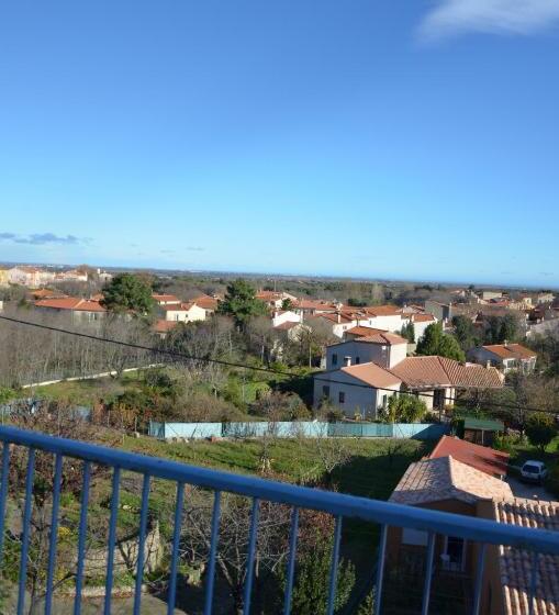 Отель Saint Jacques