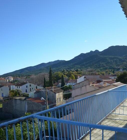 Отель Saint Jacques