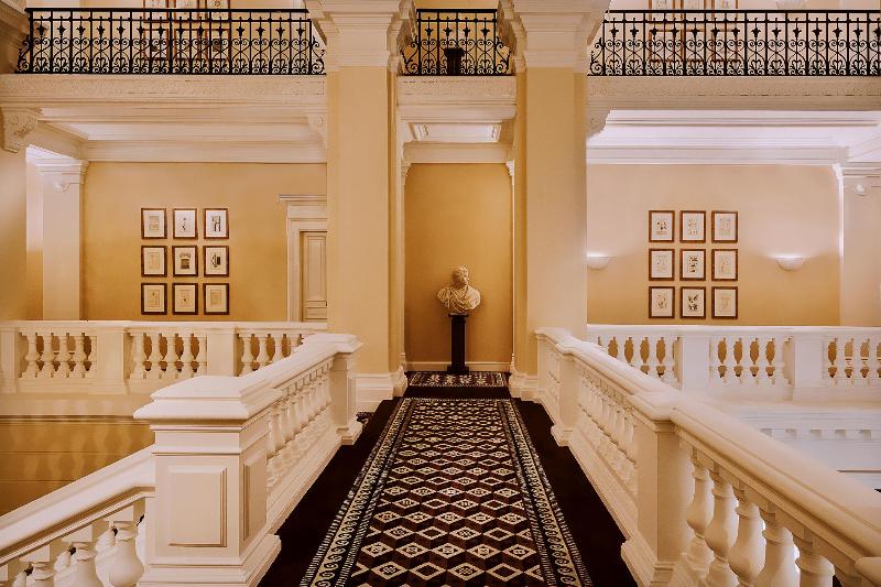 هتل Saint James Paris   Relais & Chateaux