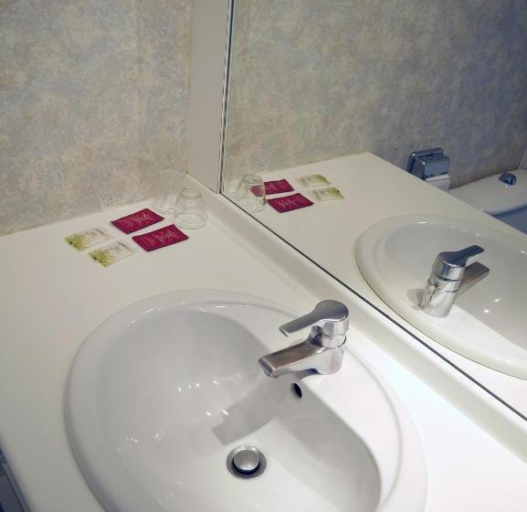 Отель Saint Jean