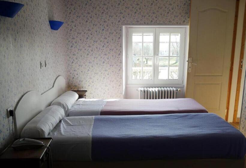 Отель Saint Jean