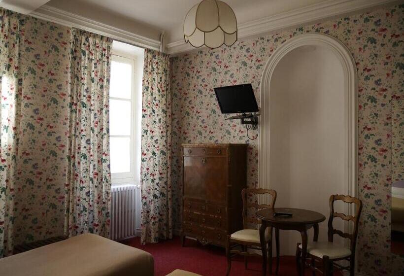 Отель Saint Jean