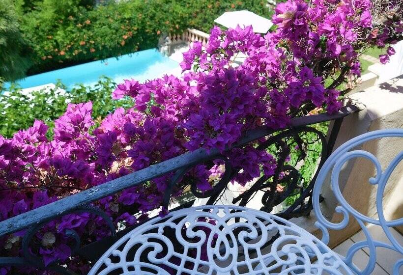 ホテル Hôtel La Villa Sainte Valérie Adults Only