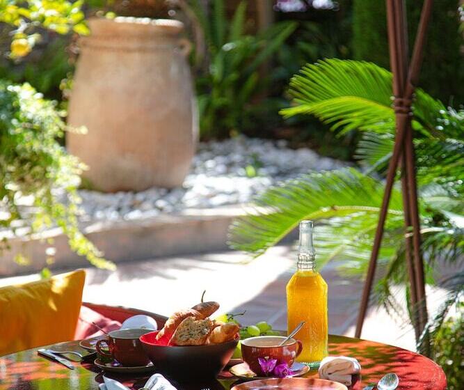 ホテル Hôtel La Villa Sainte Valérie Adults Only