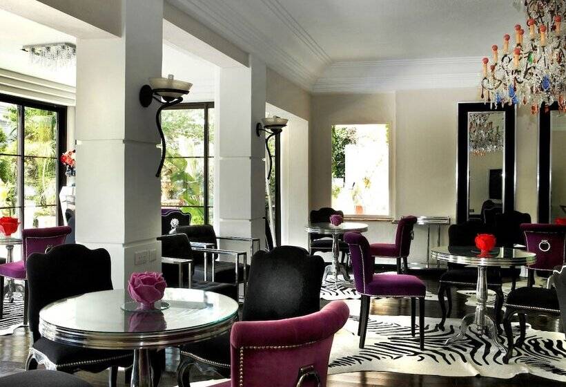 ホテル Hôtel La Villa Sainte Valérie Adults Only