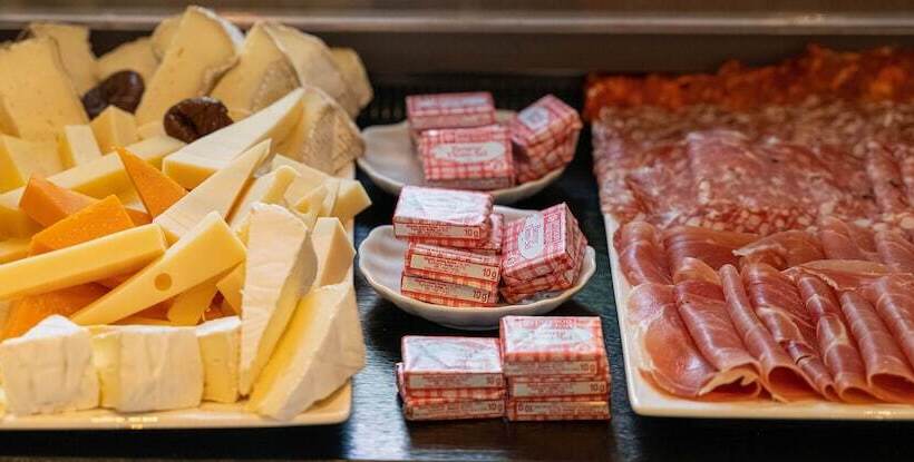 호텔 Le Confidentiel Hôtel & Spa