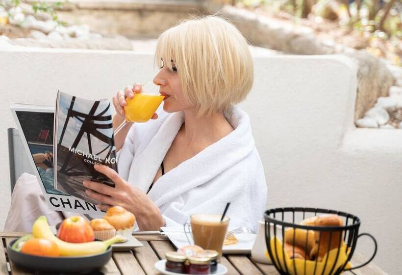 호텔 Le Confidentiel Hôtel & Spa