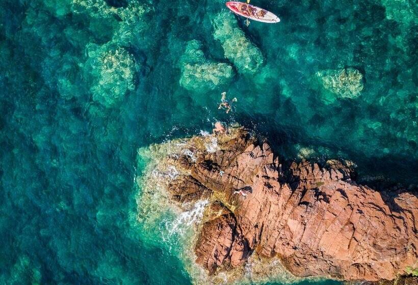 호텔 Le Confidentiel Hôtel & Spa