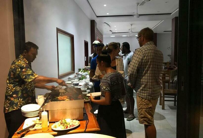 هتل Savusavu Hot Springs