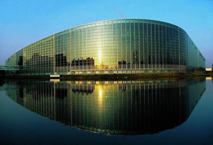 Отель Sofitel Strasbourg Grande Ile