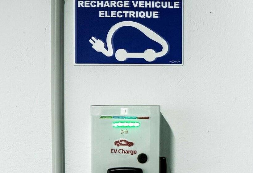 Отель Sofitel Strasbourg Grande Ile