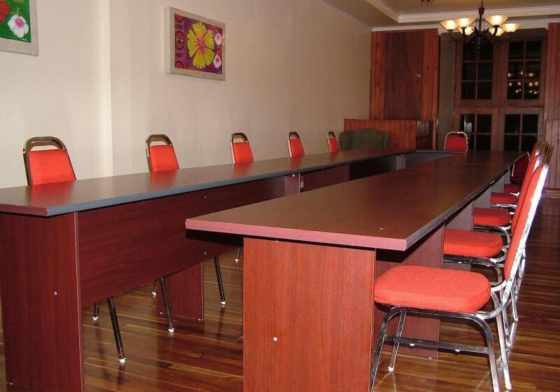 Southern Cross Hotel Fiji