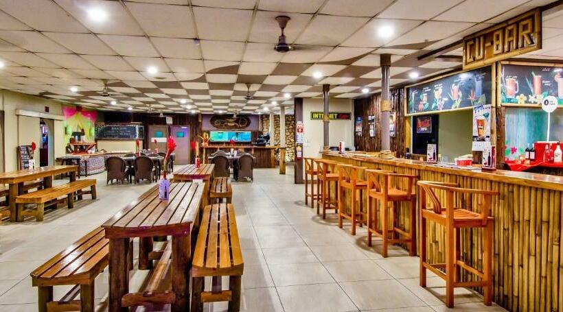 ホテル Tanoa Skylodge