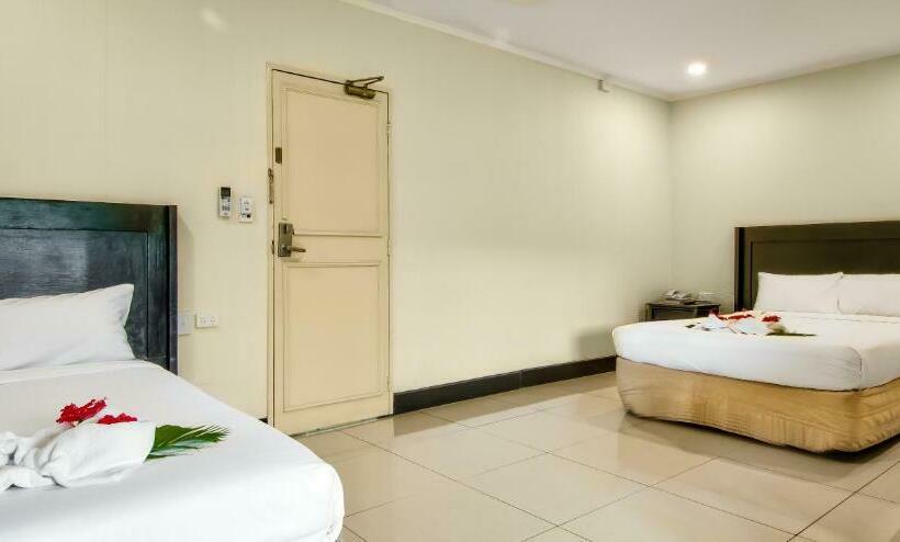 ホテル Tanoa Skylodge