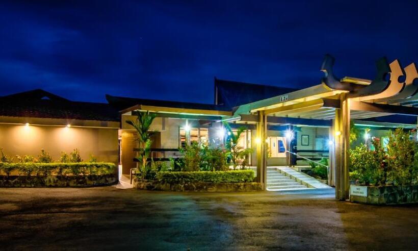 هتل Tanoa Skylodge