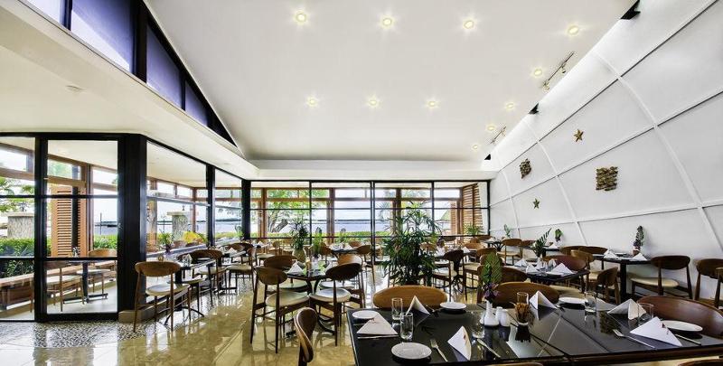 هتل Tanoa Waterfront