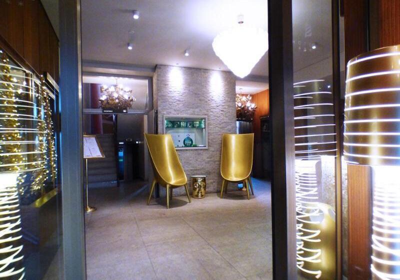 ホテル Terminus Du Forez Saint Etienne Centre Gare Chateaucreux