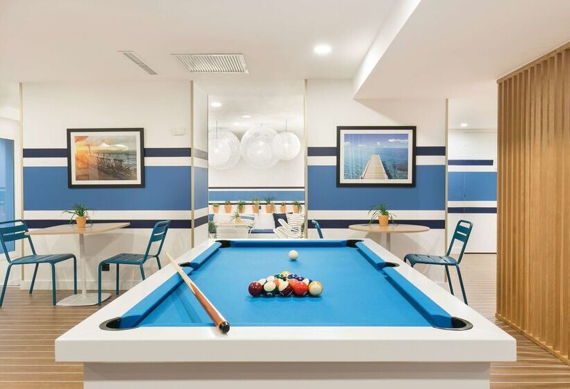 The Deck Hotel By Happyculture