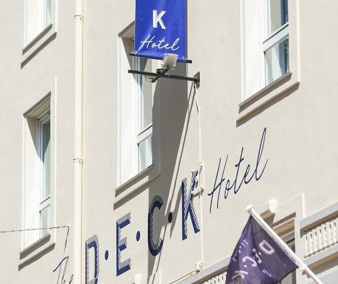 The Deck Hotel By Happyculture