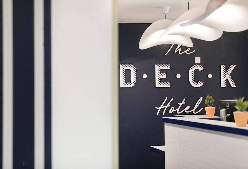 The Deck Hotel By Happyculture