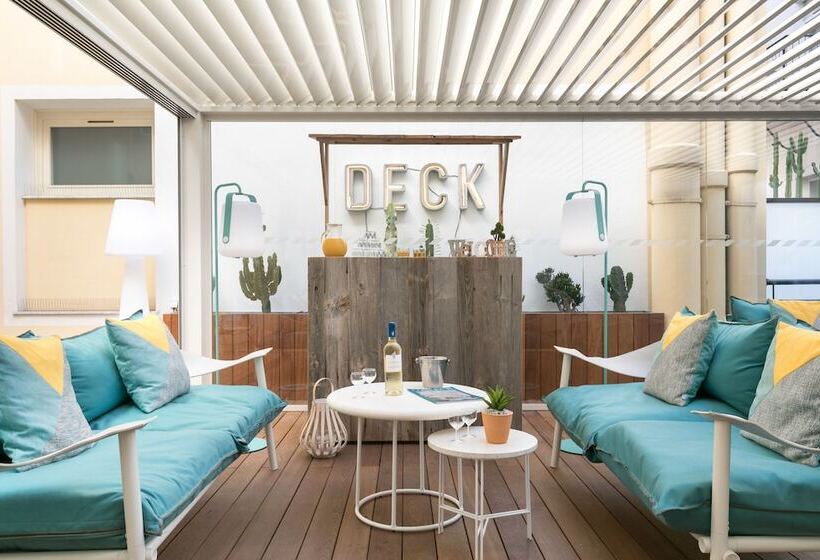 The Deck Hotel By Happyculture