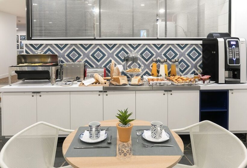 The Deck Hotel By Happyculture