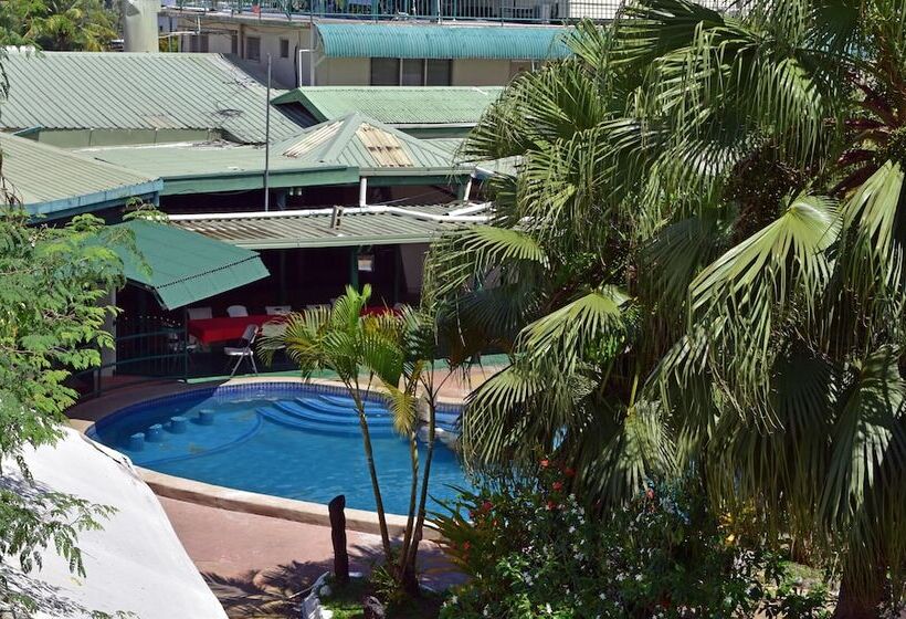 酒店 Grand Melanesian