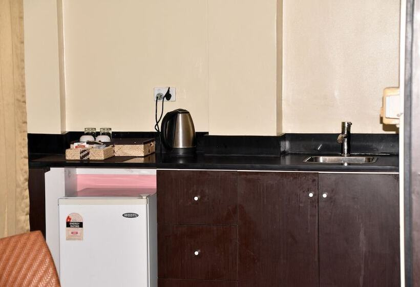 酒店 Grand Melanesian