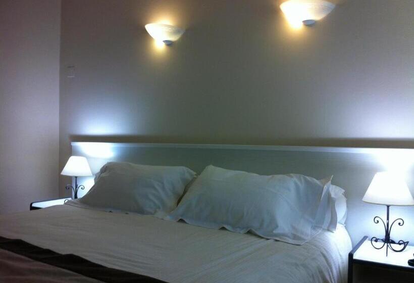 Отель The Originals Boutique, Hôtel Du Pont Roupt, Mende