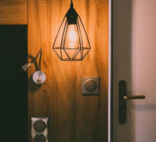 Отель The Originals Boutique, Hôtel Du Pont Roupt, Mende