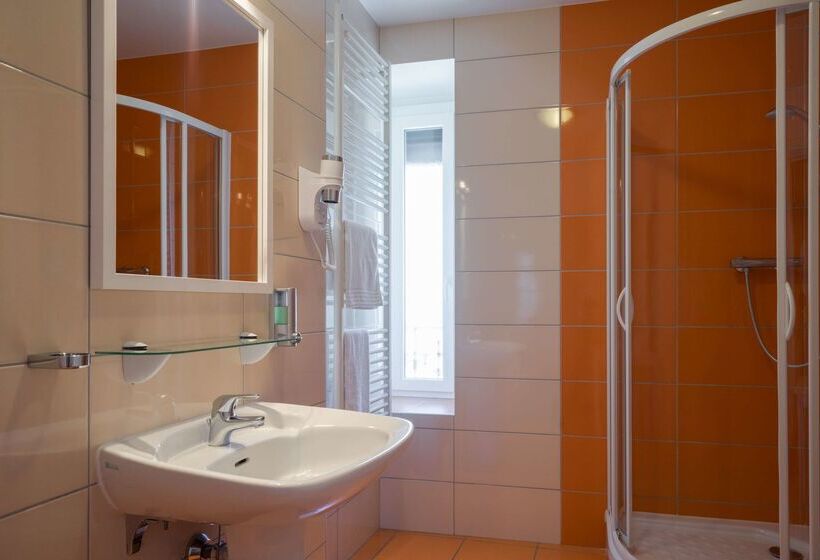 호텔 The Originals Boutique, Hôtel Terminus, Bourg En Bresse Gare