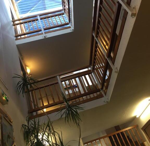 בית מלון כפרי Tourhôtel