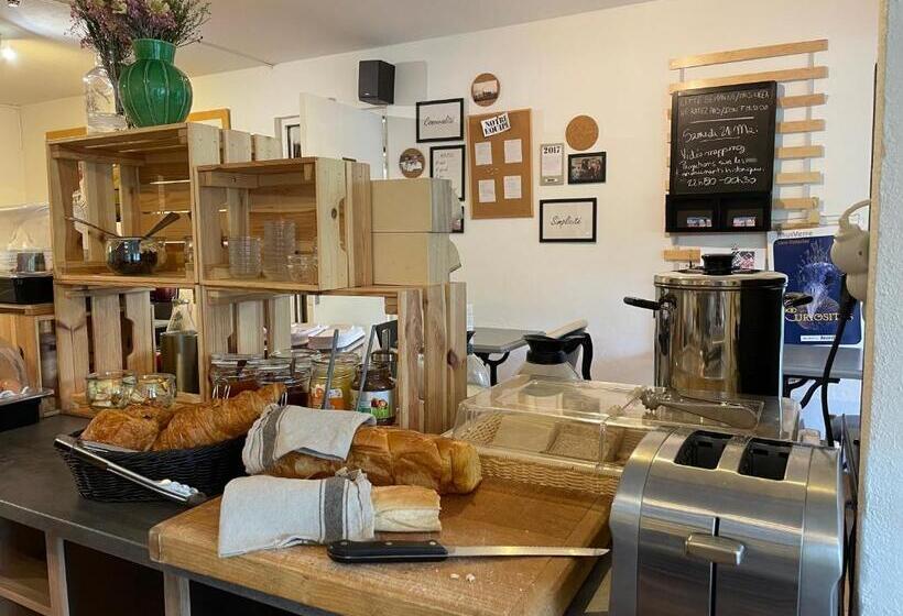 בית מלון כפרי Tourhôtel