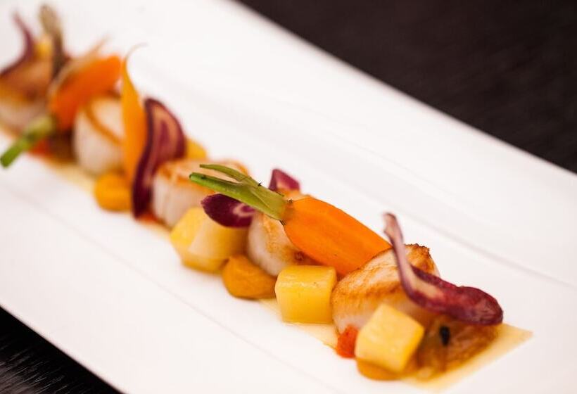 ホテル Hôtel Vernet Champs Elysées Paris