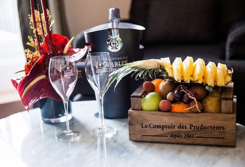 ホテル Hôtel Vernet Champs Elysées Paris